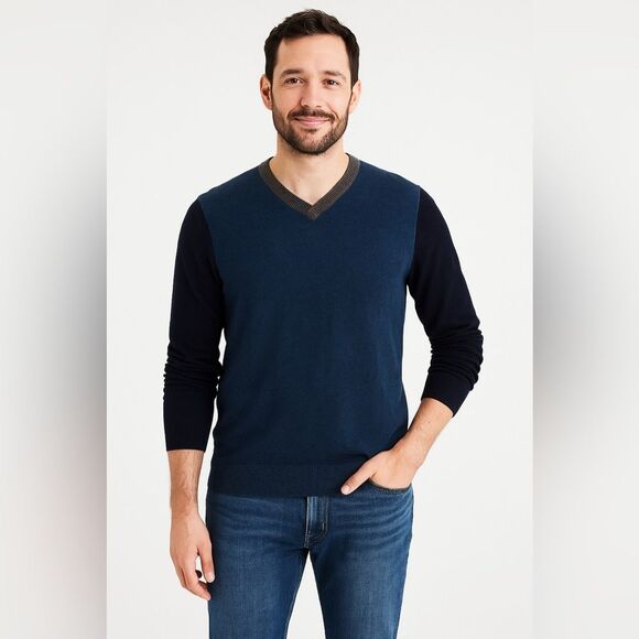 American Eagle Outfitters Other - American Eagle Blue and Black Long Sleeve Classic Fit Sweater  size Large